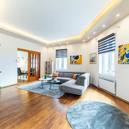Apartamento Avant-garde 2 Bdr Next To Scc Shopping Mall *