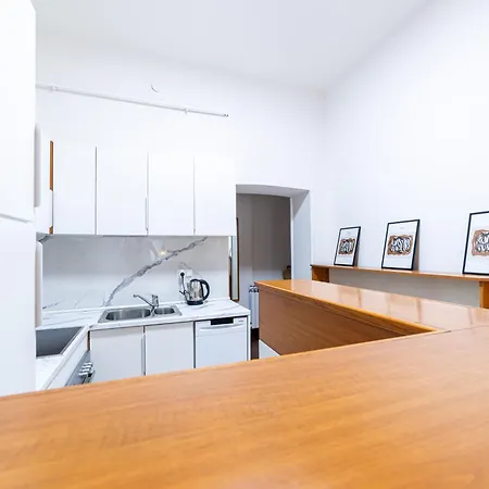 Apartamento Avant-garde 2 Bdr Next To Scc Shopping Mall